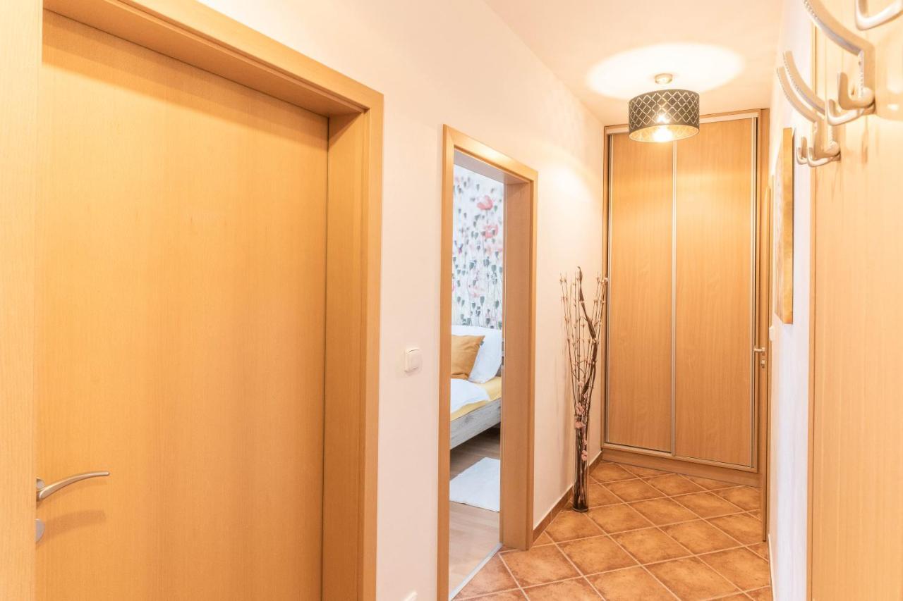 Apartman Lipa Liberec Exteriör bild